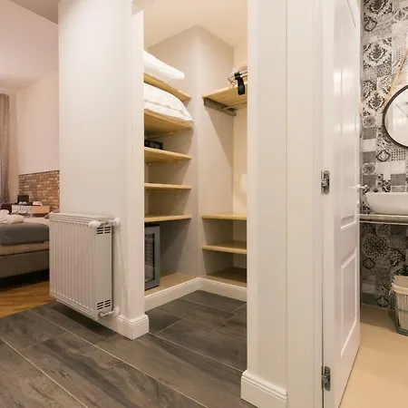 西班牙广场大道住宿加早餐旅馆