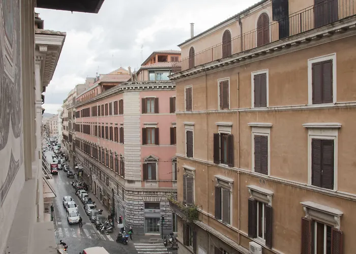 Spagna Ave Oda ve Kahvaltı 4*