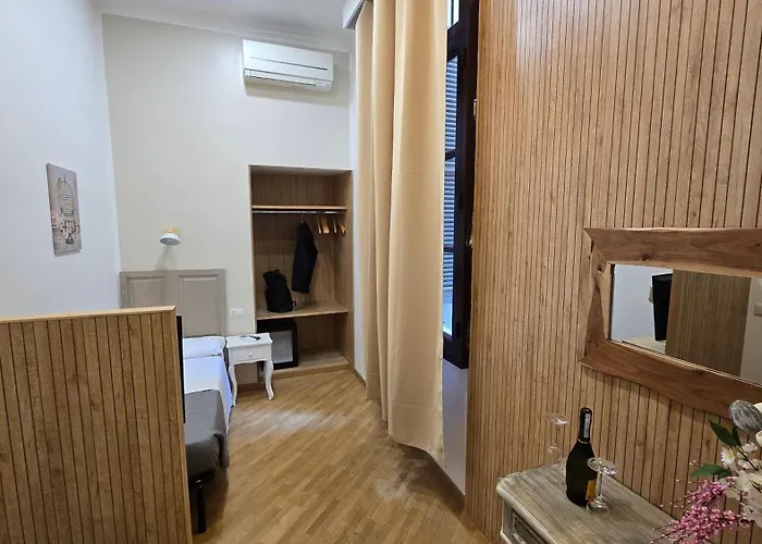 Frühstückspension Spagna Ave 4*