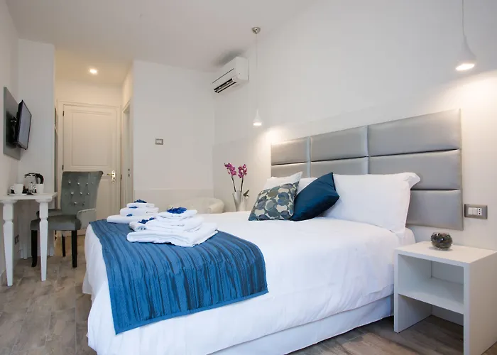Spagna Ave Bed & Breakfast 4*