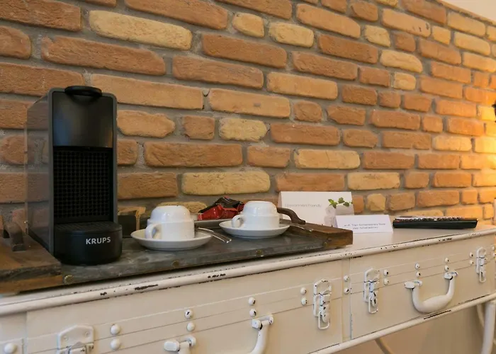 Spagna Ave לינה וארוחת בוקר